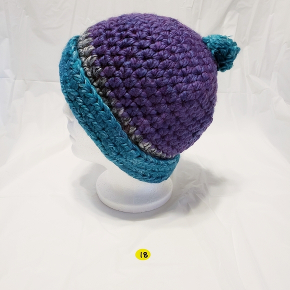 Crocheted hat: #18 - Picture 3 of 5